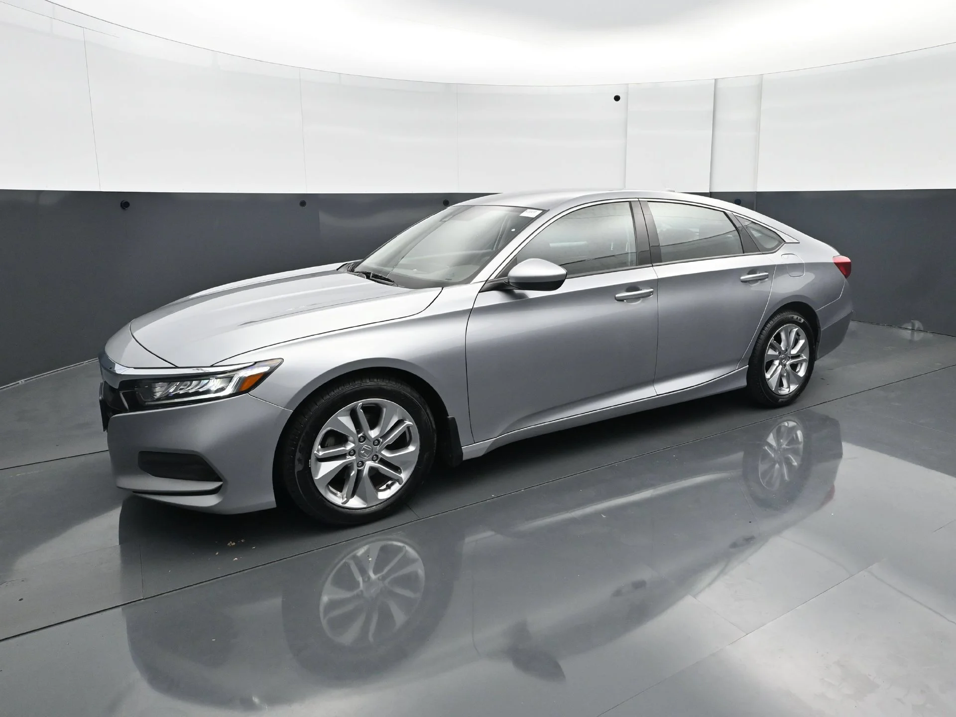 Used 2020 Honda Accord LX with VIN 1HGCV1F15LA804850 for sale in Burnsville, Minnesota