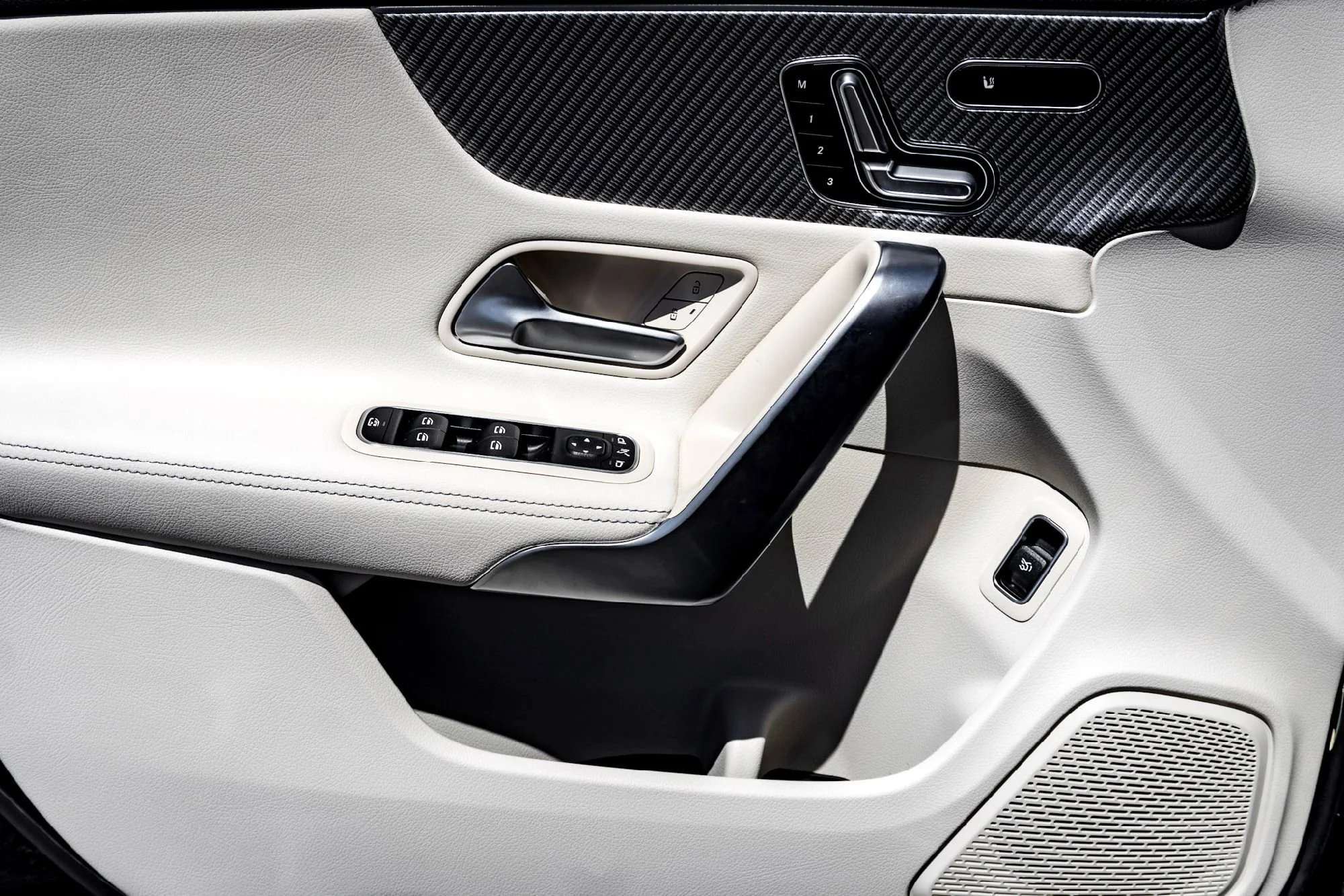 New 2025 Black Mercedes-Benz CLA 250 image 7