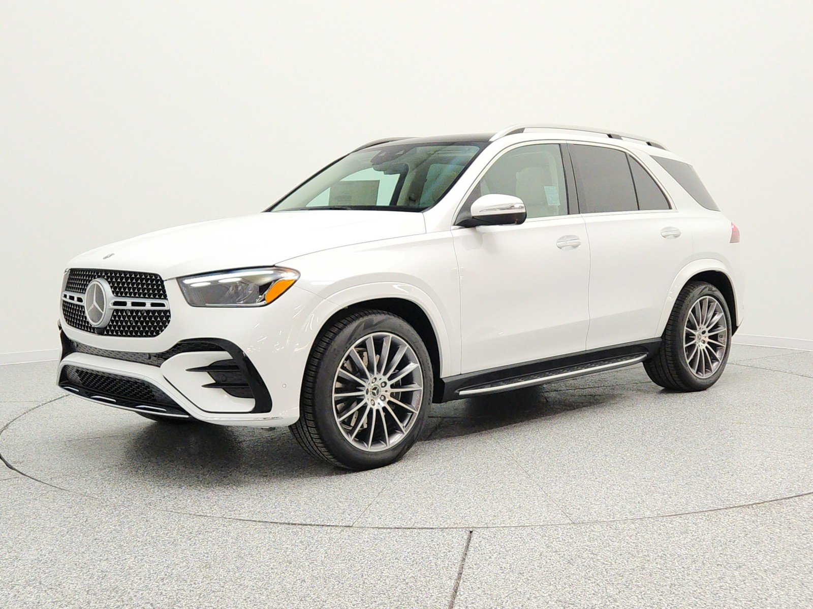 New 2026 MANUFAKTUR Moonlight White Metallic Mercedes-Benz GLE 450 4MATIC® SUV image 1
