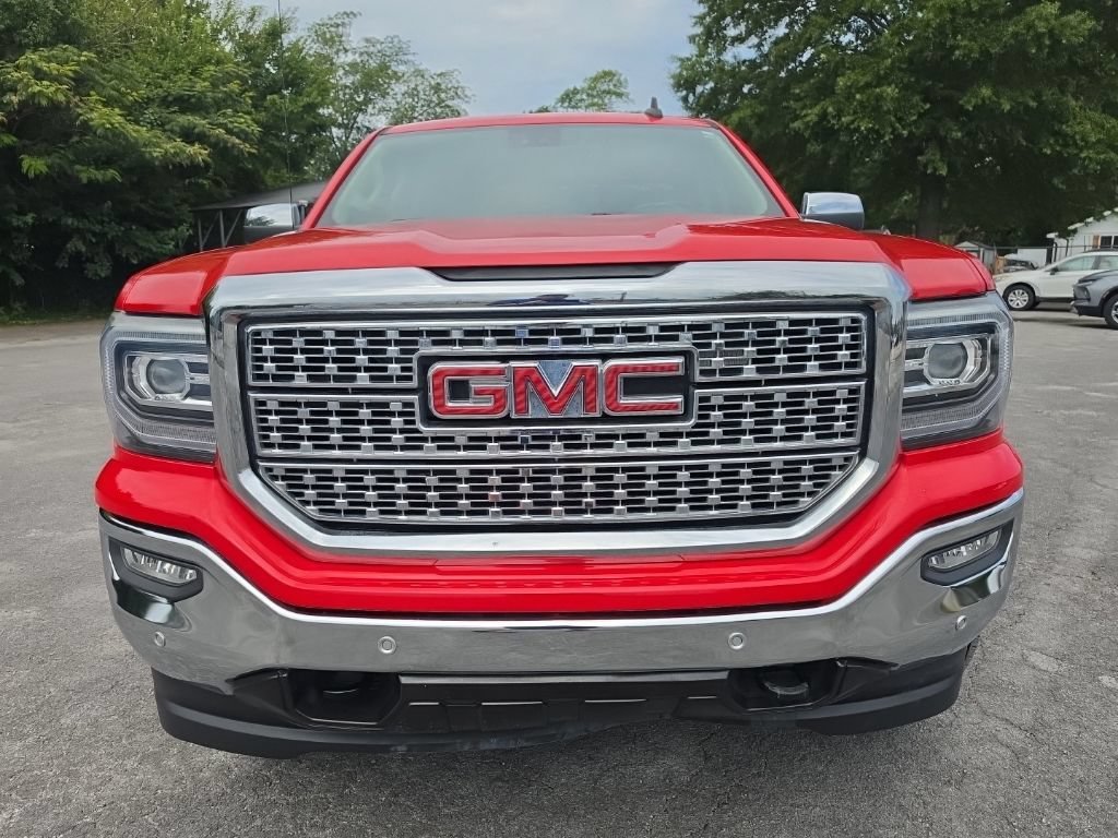 Used 2018 CARDINAL RED GMC SLT image 2
