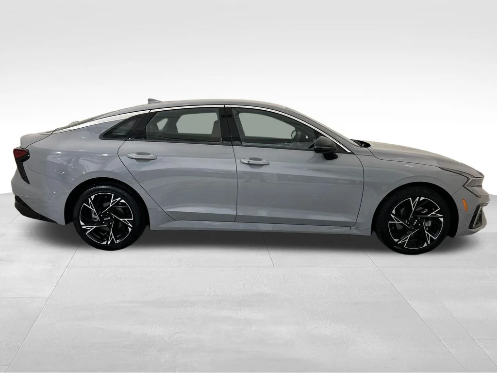 Used 2026 Gray Kia GT-Line image 7