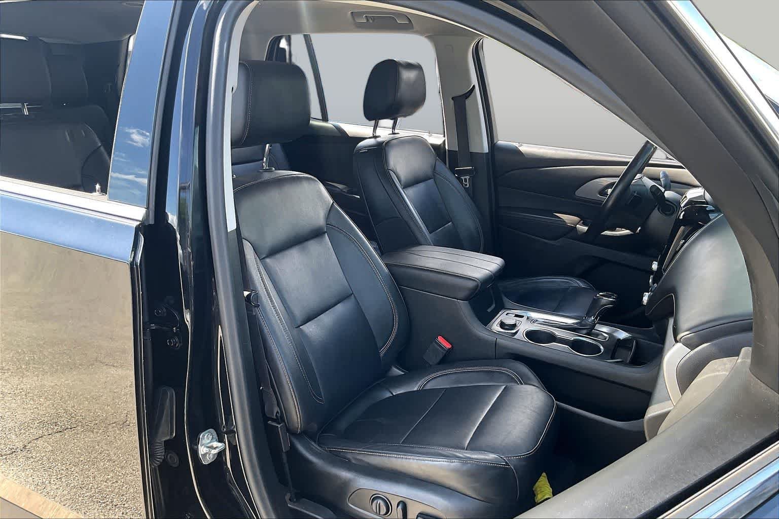 Used 2020 Mosaic Black Metallic Chevrolet LT Leather image 9