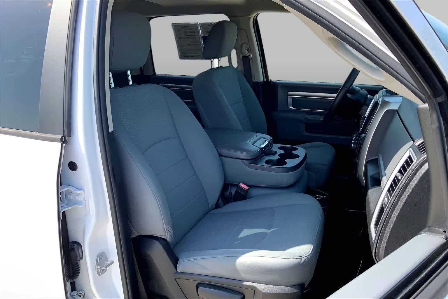 Used 2019 Bright White Clearcoat Ram SLT image 9