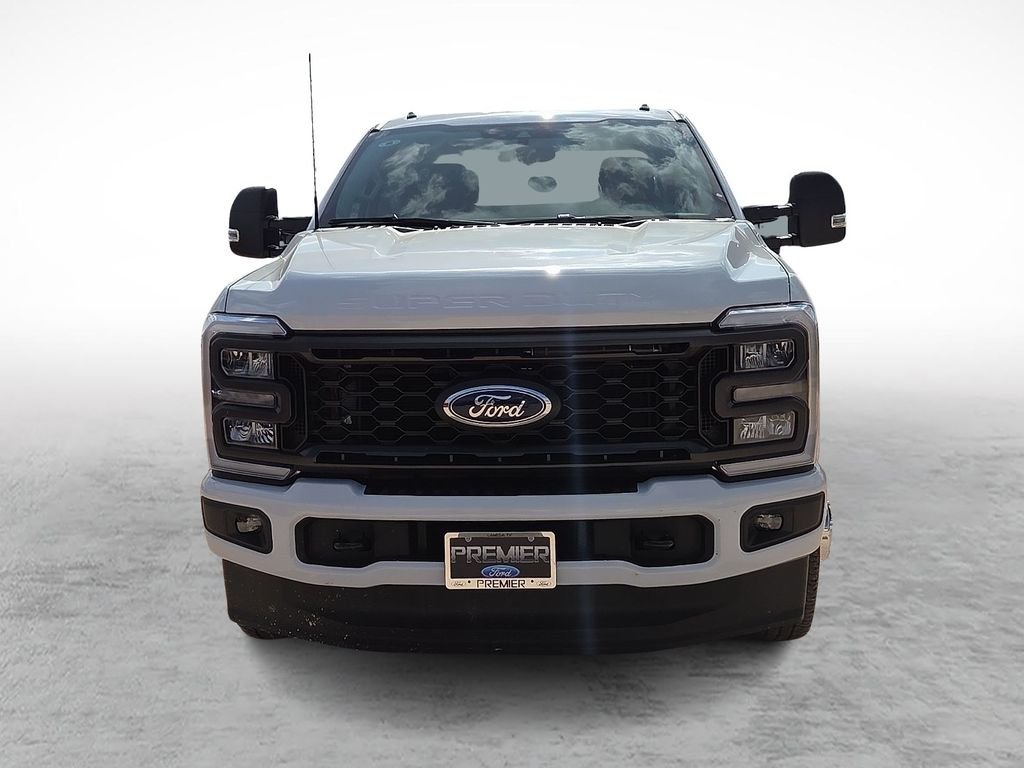 New 2026 Oxford White Ford F-350® XL image 3