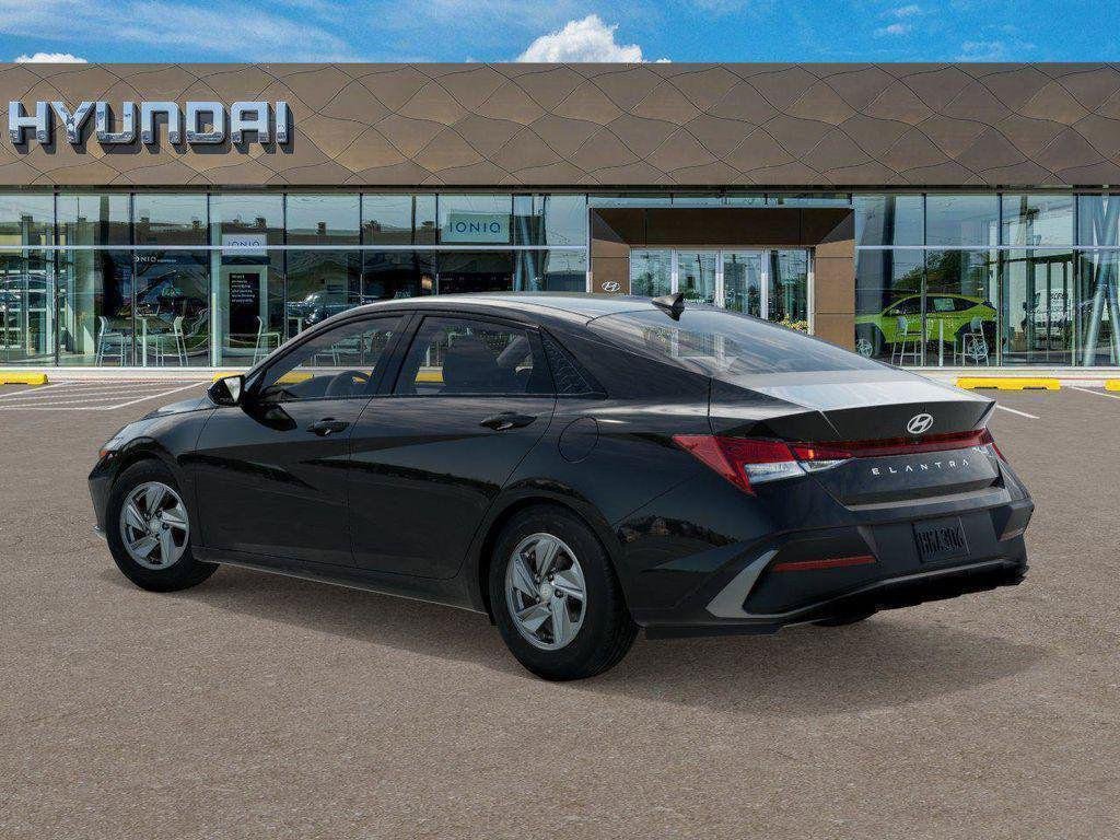New 2026 Black Hyundai SE image 5