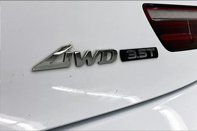 Used 2024 Alta White Genesis 3.5T image 9