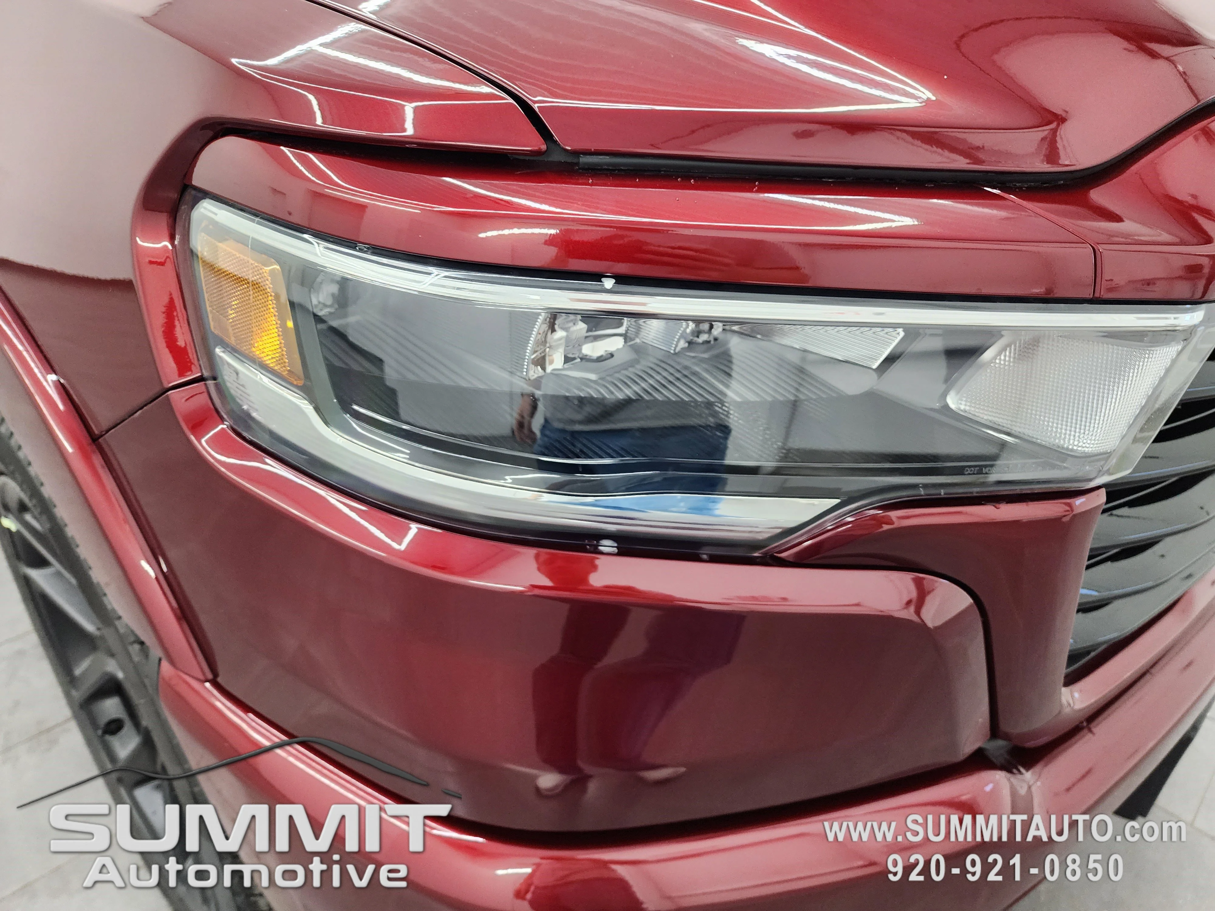 New 2026 Delmonico Red Pearl-Coat Exterior Paint RAM Laramie image 26