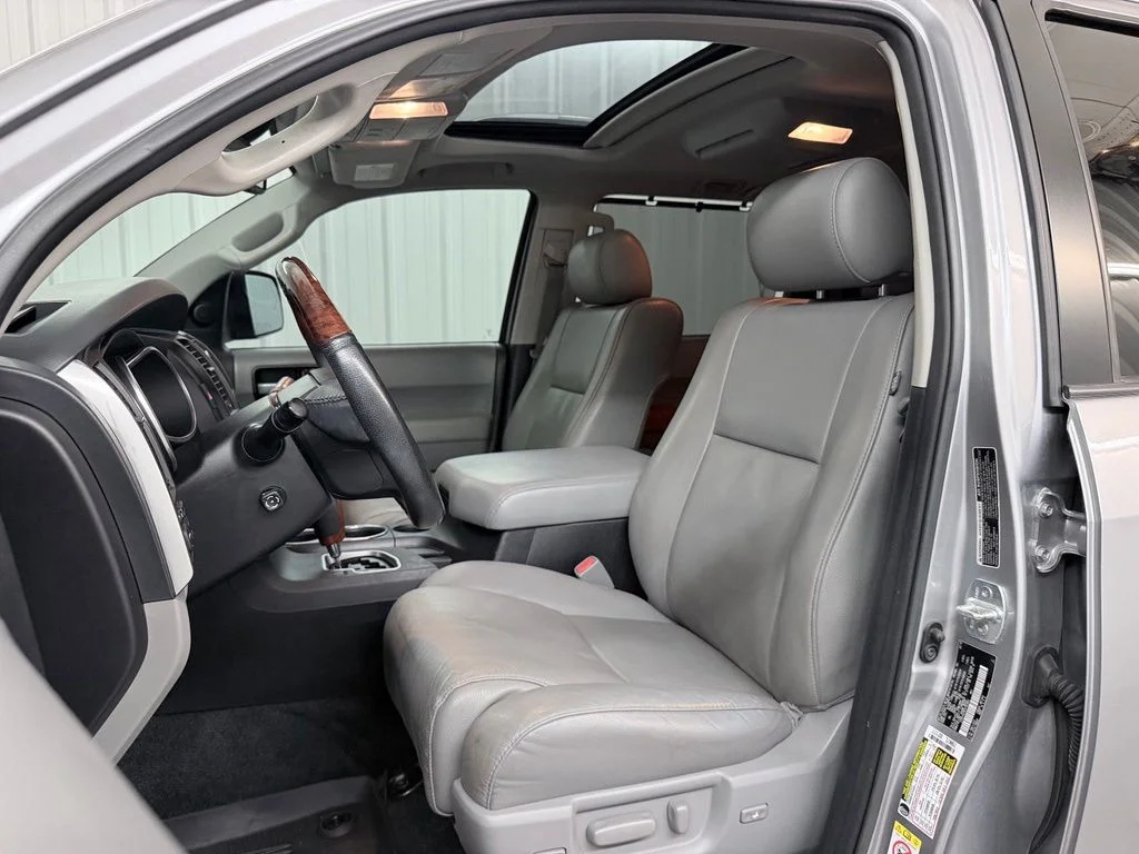 Used 2018 Silver Sky Metallic Toyota Platinum image 13