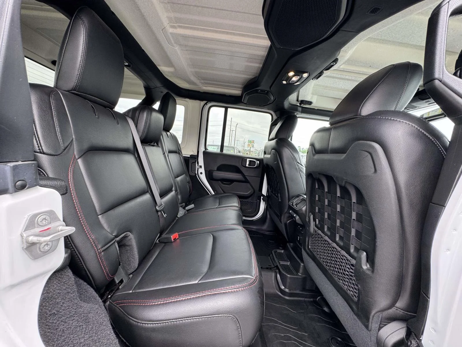 Used 2020 Bright White Clearcoat Jeep Rubicon image 20