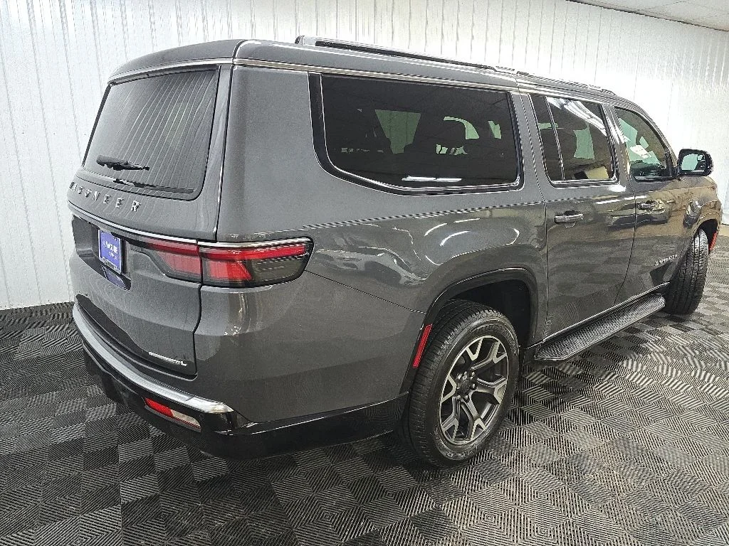 Used 2023 Gray Jeep Series III image 10