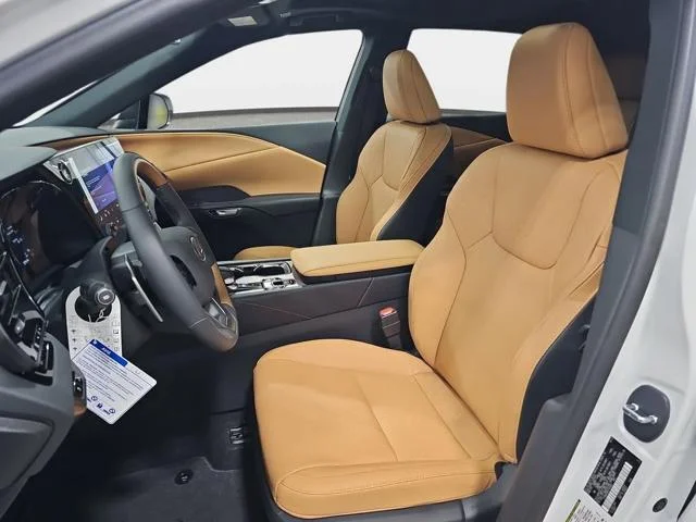 New 2026 Eminent White Pearl Lexus PREMIUM PLUS image 21