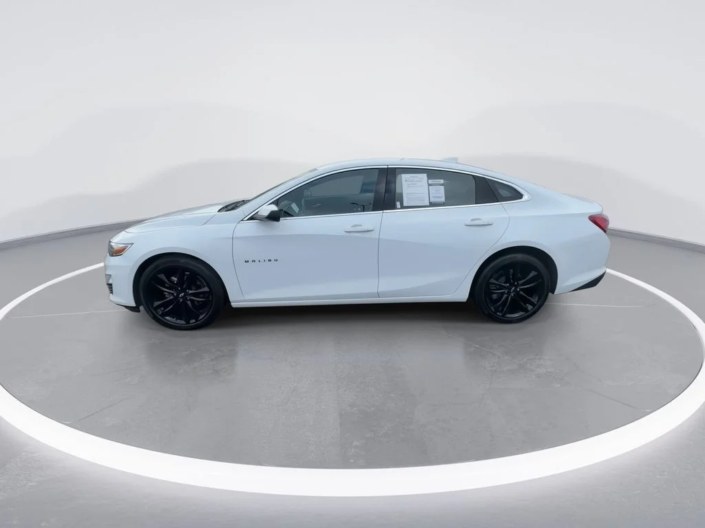 Used 2024 White Chevrolet LT image 5