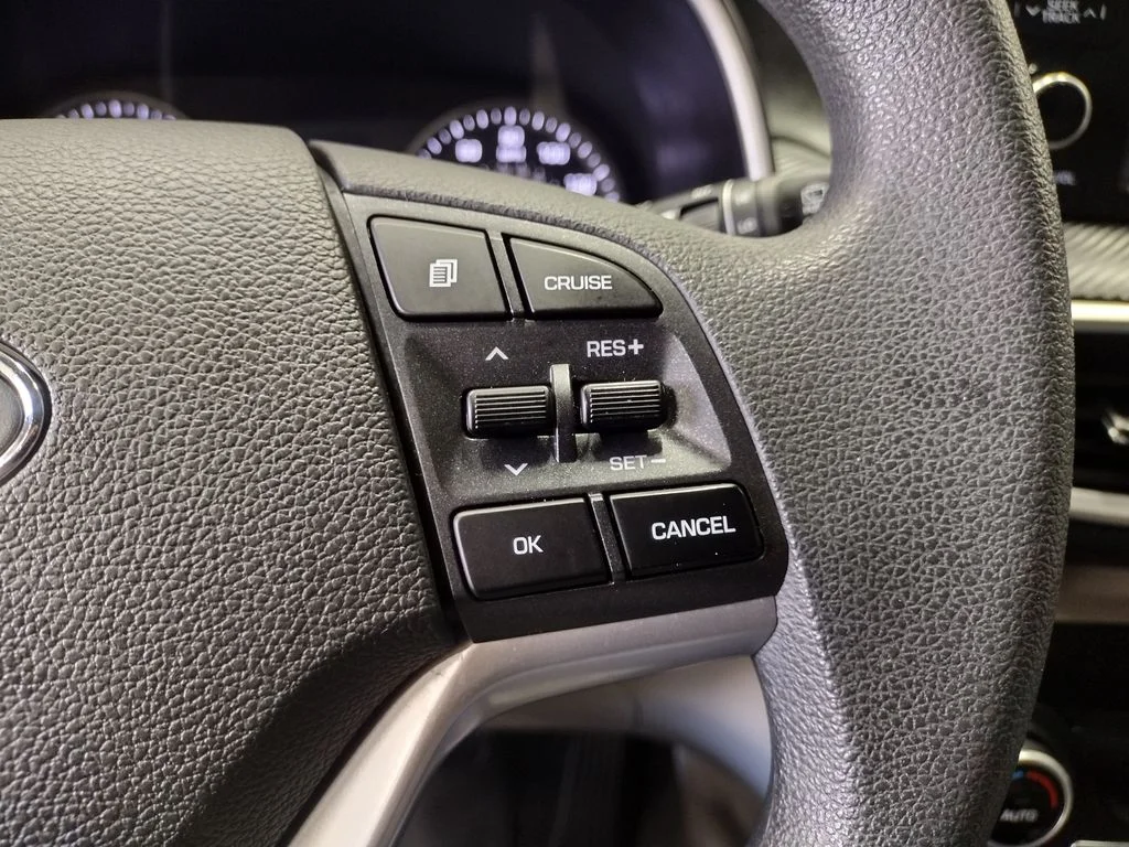 Used 2020 Black Hyundai SEL image 26