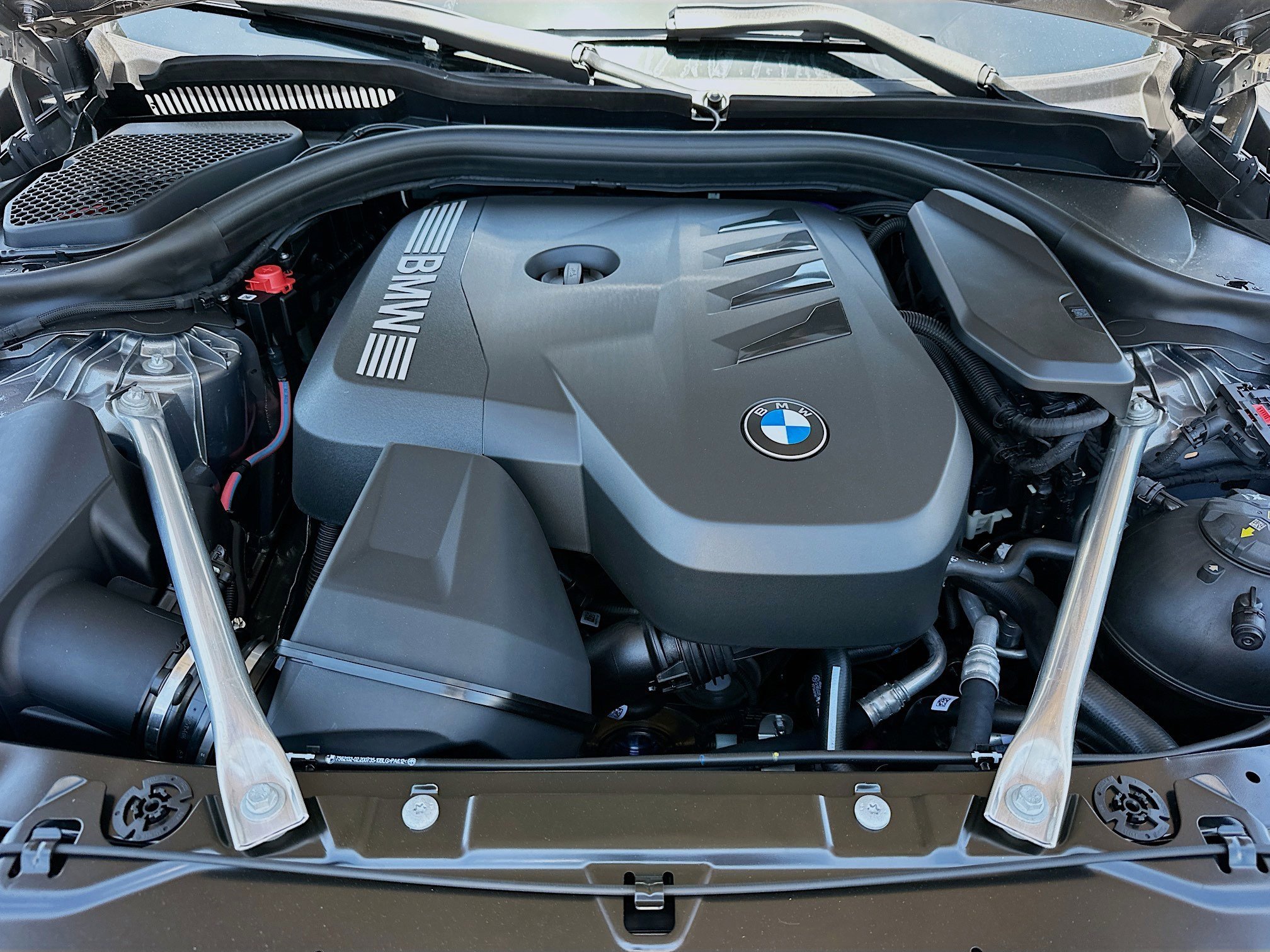 New 2027 Oxide Grey Metallic BMW 530i image 23