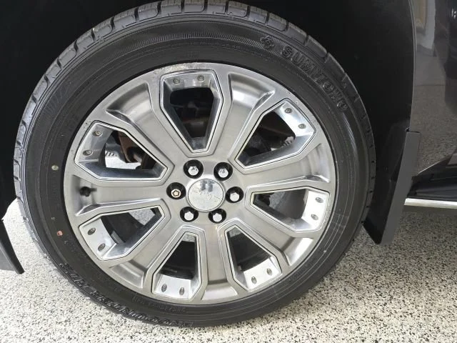 Used 2017 IRIDIUM METALLIC GMC Denali image 30