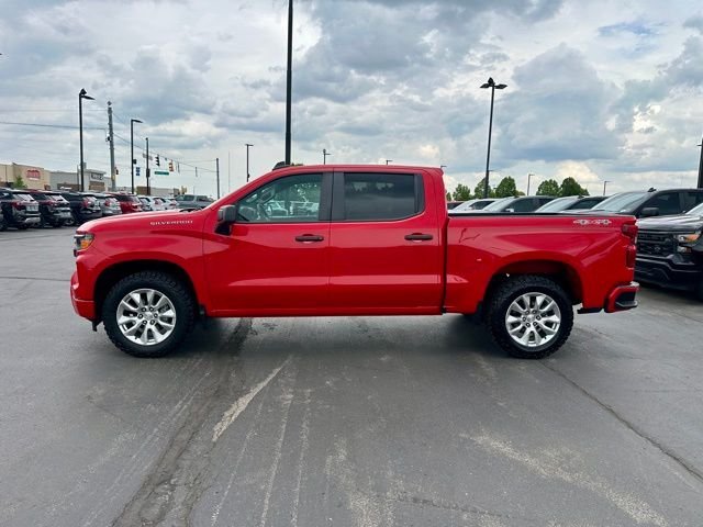 Used 2023 Red Chevrolet Custom image 7