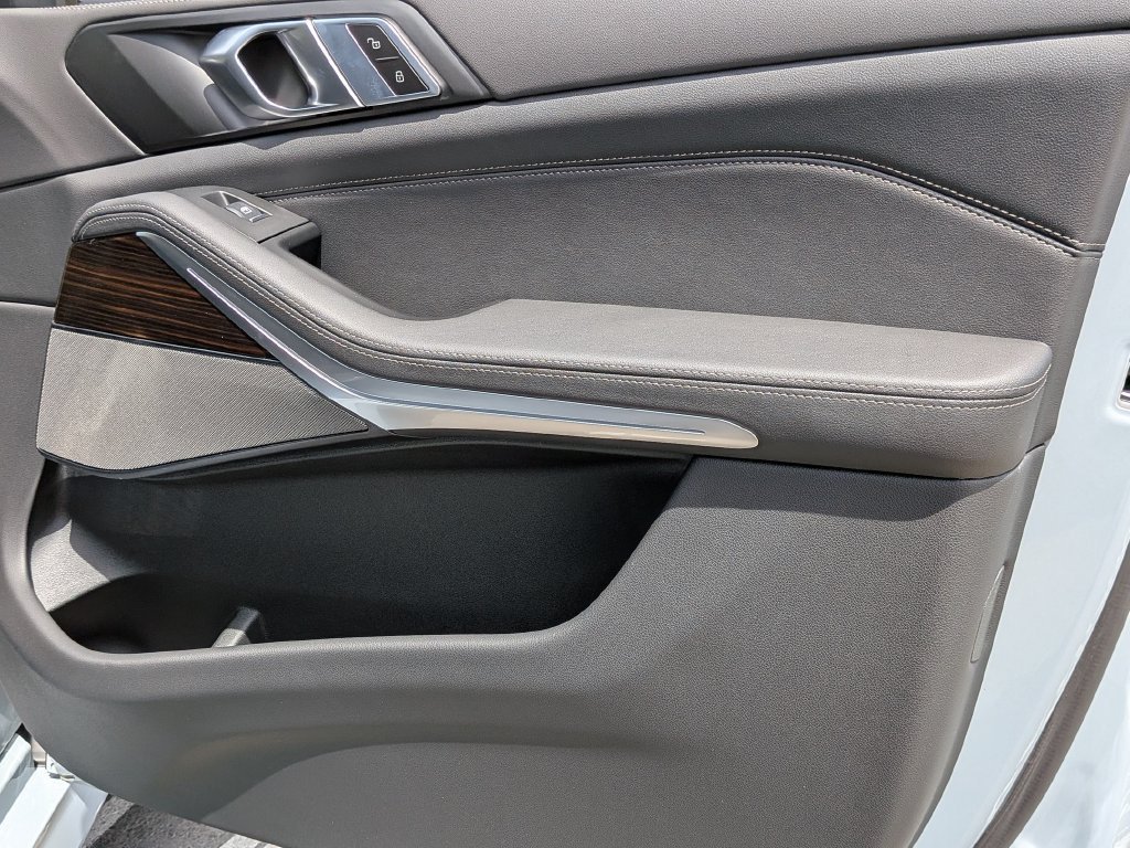 Used 2026 Gray BMW xDrive50e image 20