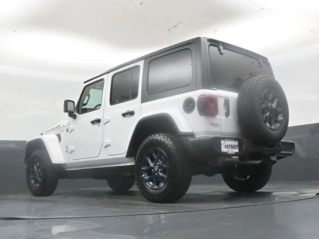 New 2026 Bright White Clear-Coat Exterior Paint Jeep 85th Anniversary Edition image 45