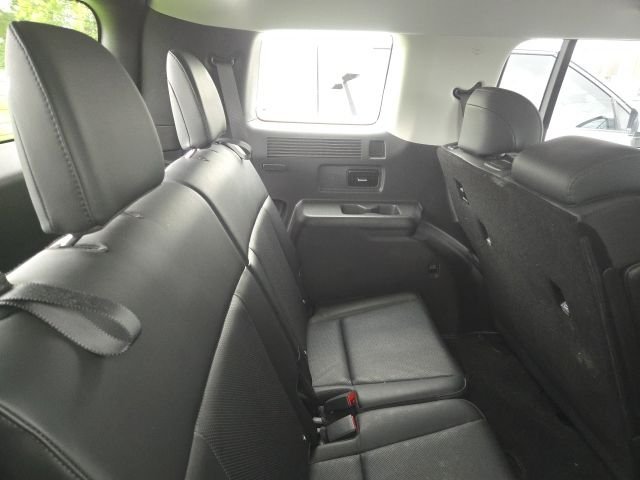 Used 2024 Green Hyundai SEL image 6