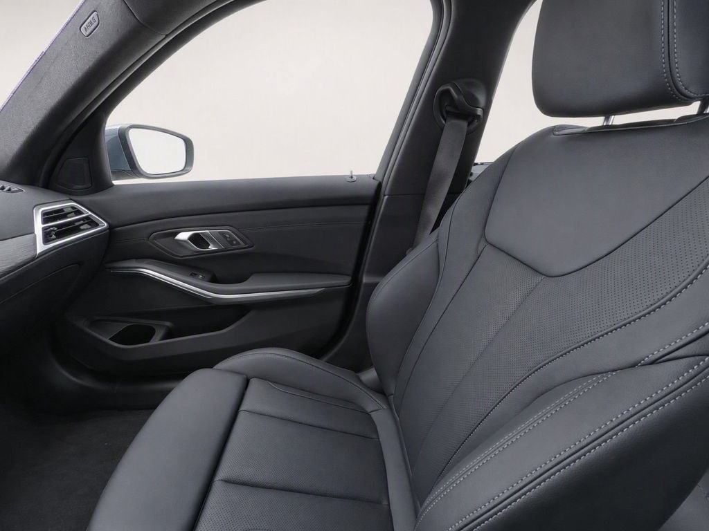 New 2026 Skyscraper Grey Metallic BMW 330i xDrive image 30