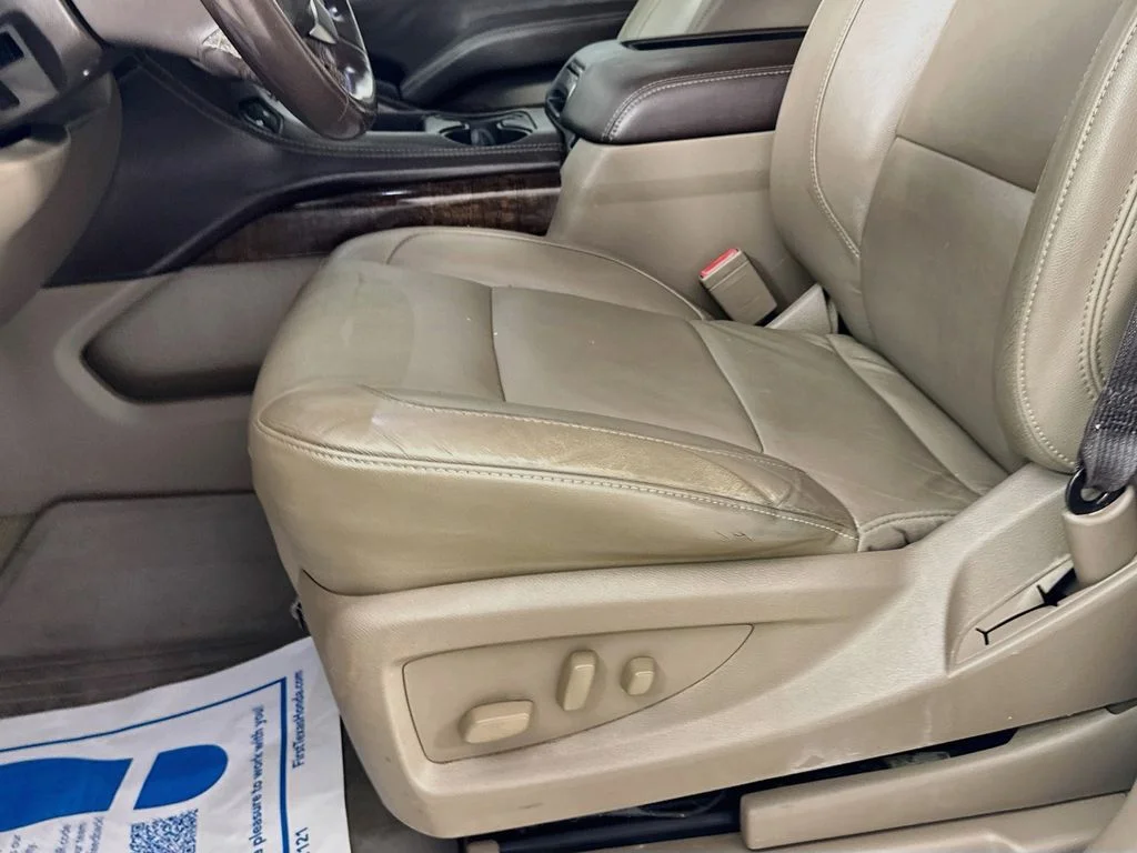 Used 2018 Iridescent Pearl Tricoat Chevrolet LT image 23