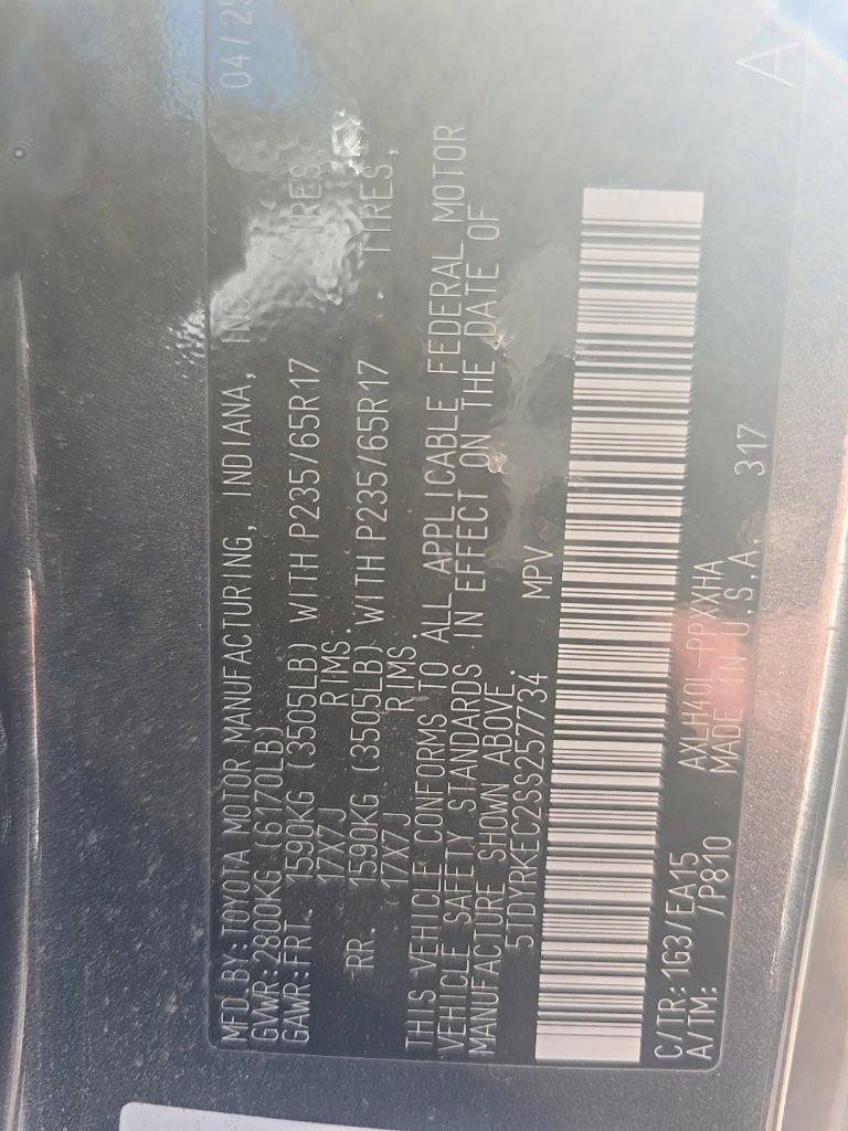 Used 2025 Gray Toyota XLE image 20