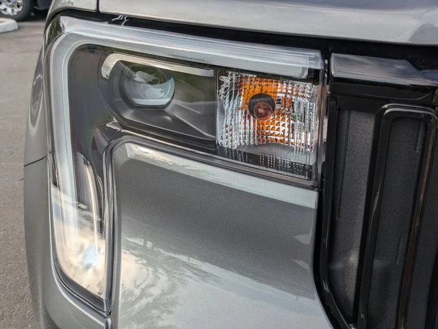New 2026 Carbonized Gray Metallic Ford Lobo™ image 10