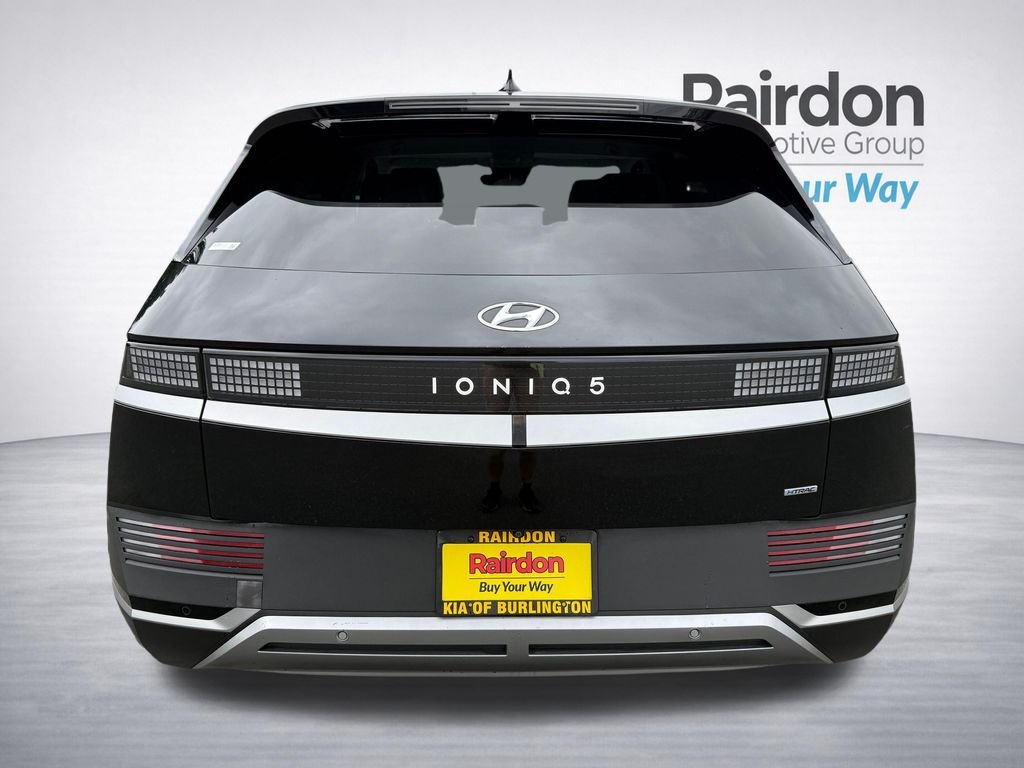 Used 2023 Black Hyundai SEL image 6
