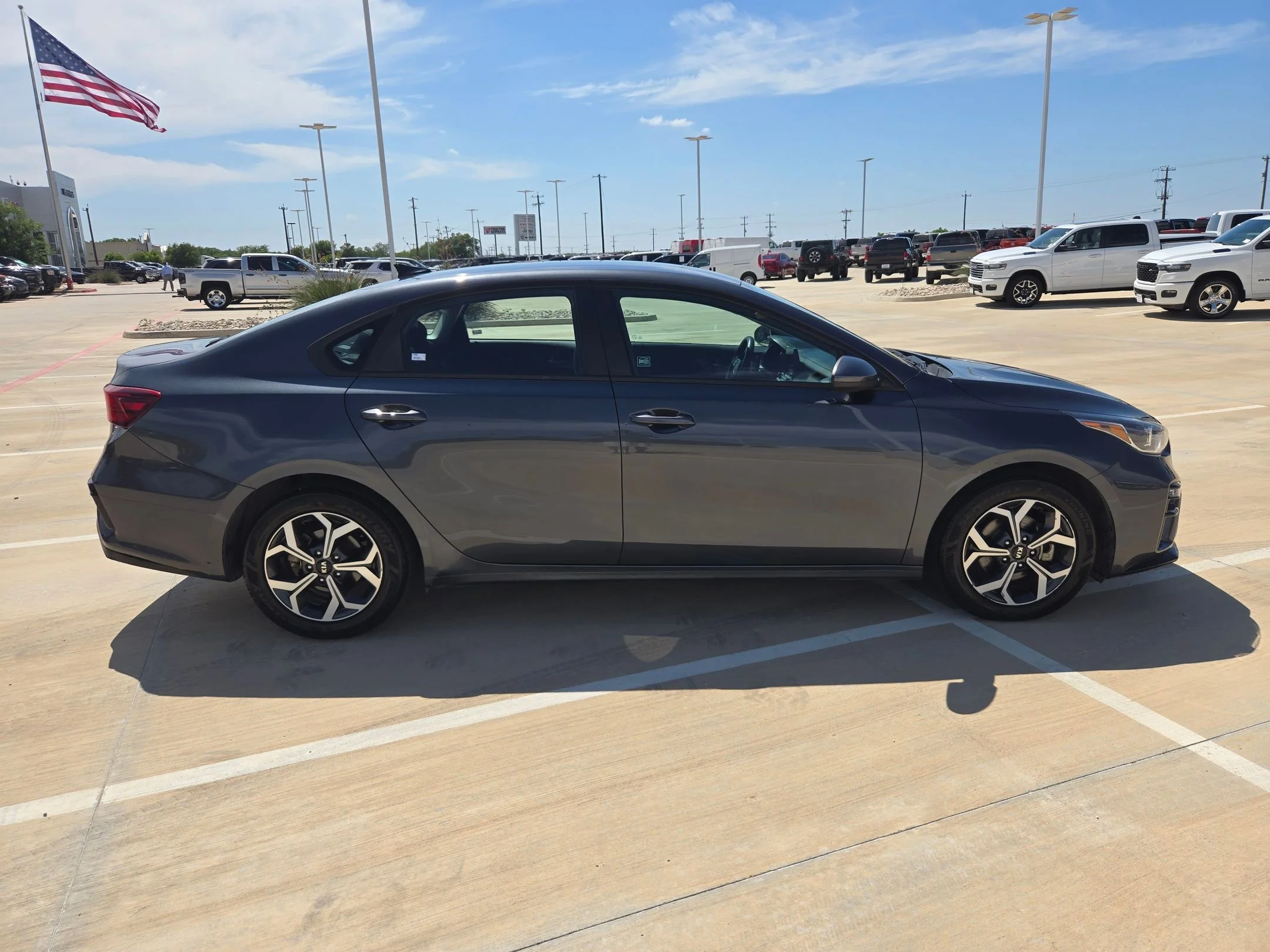 Used 2021 Kia Forte LXS with VIN 3KPF24AD6ME349559 for sale in Castroville, TX