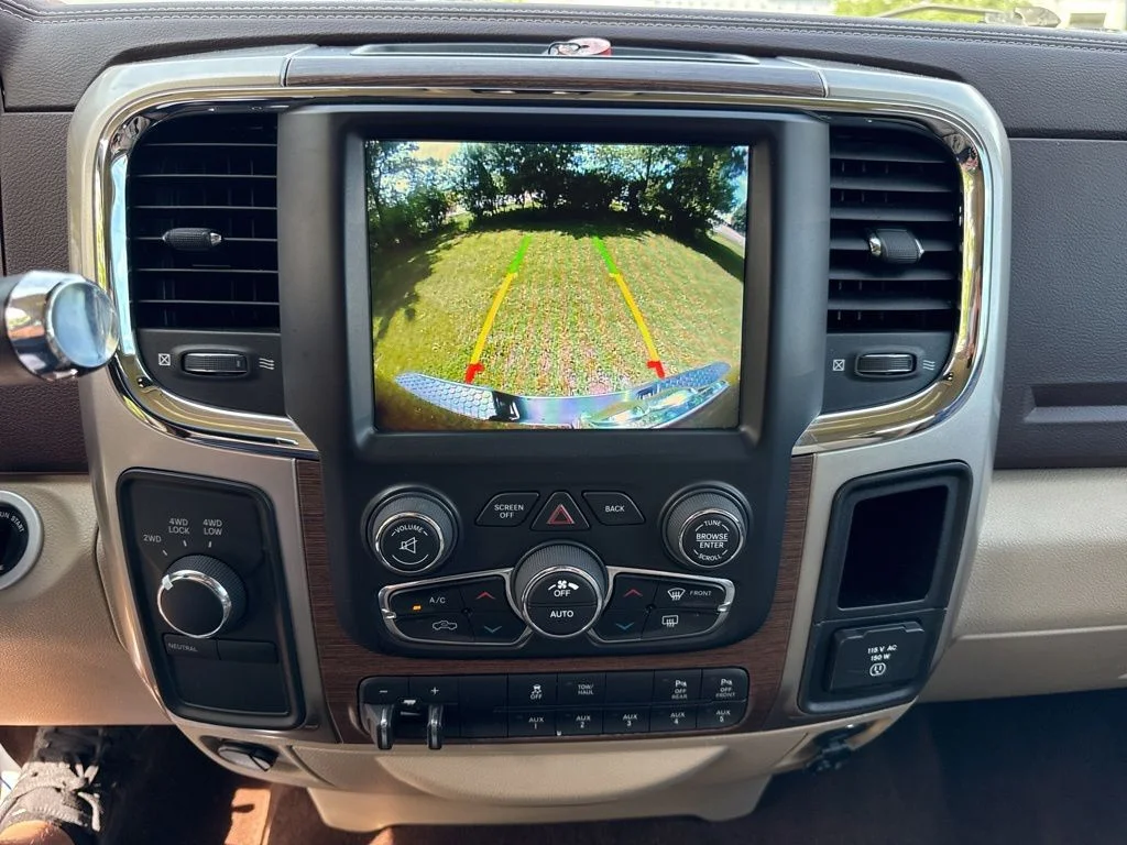 Used 2017 Delmonico Red Pearlcoat Ram Laramie image 38