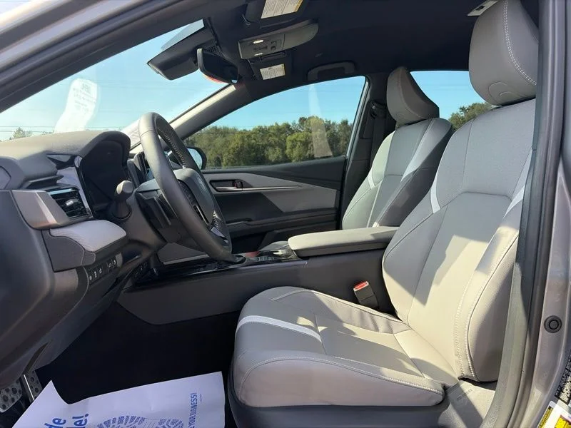 Used 2025  Toyota SE image 20