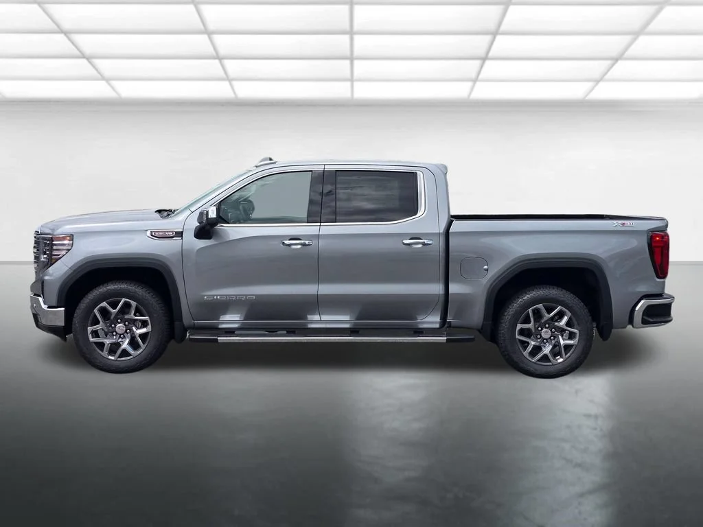 2026 GMC Sierra 1500 SLT - Photo 13