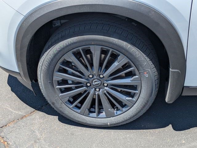 New 2026 Everest White Pearl Tricoat Nissan SL image 15