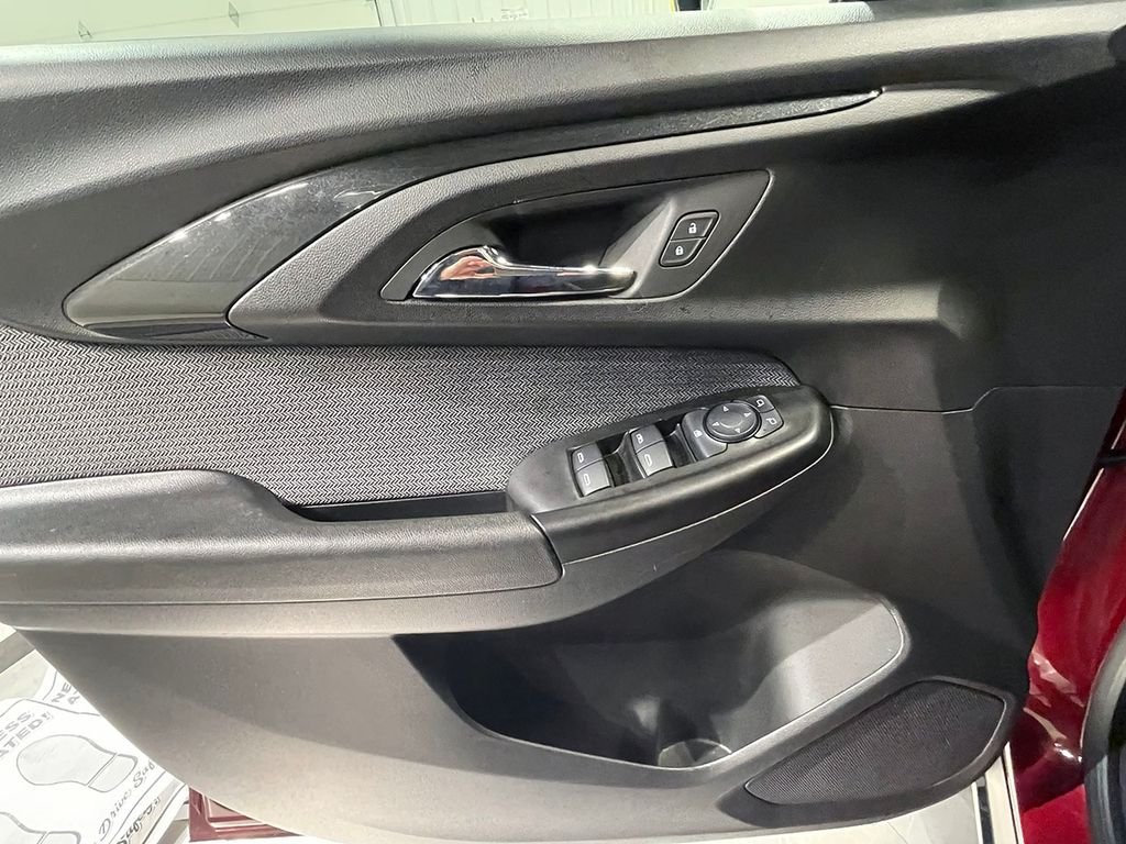 Used 2023 Red Chevrolet LT image 19