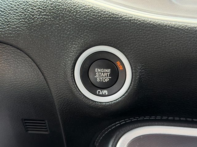 Used 2021 Red Dodge SXT image 36