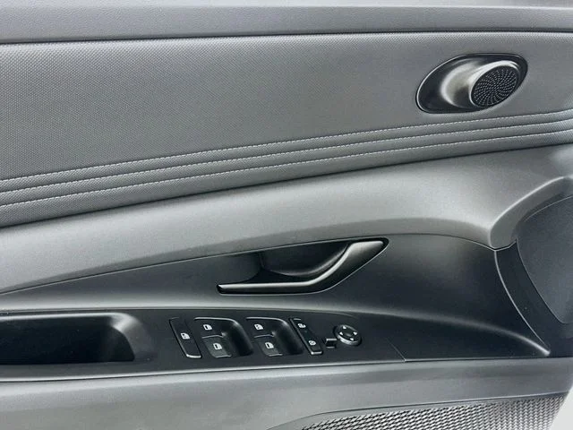 New 2026 Hyundai ELANTRA SEL Sport