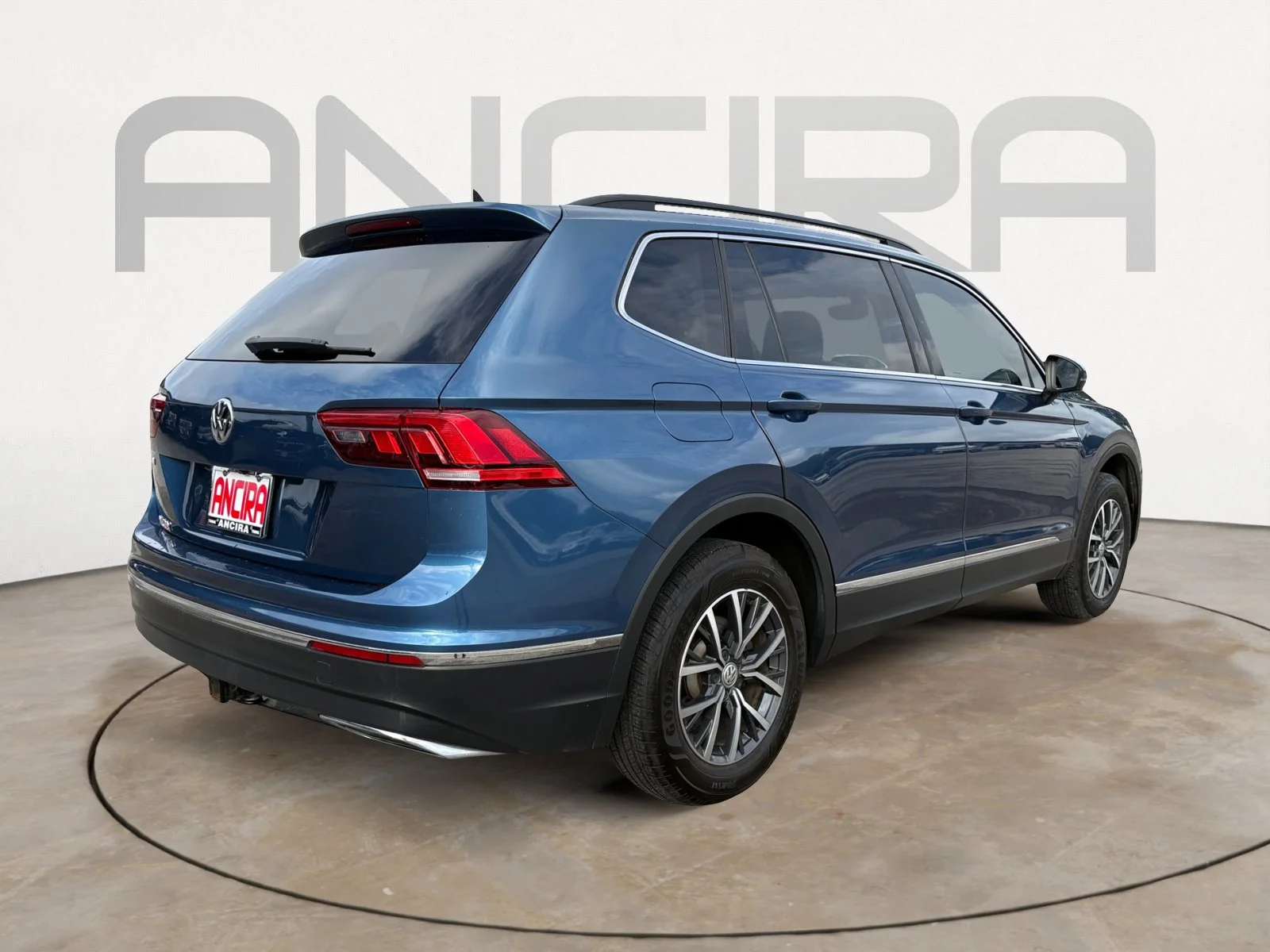 Used 2020 Silk Blue Metallic Volkswagen 2.0T SE image 10