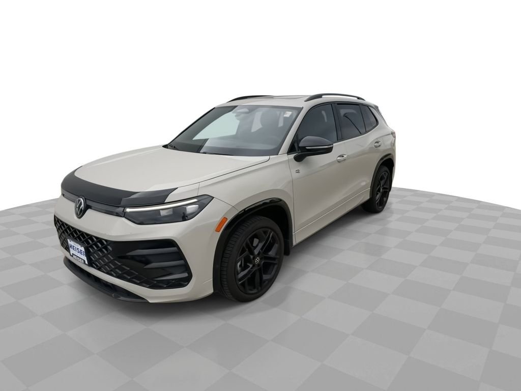 Used 2026  Volkswagen SE R-Line Black image 4