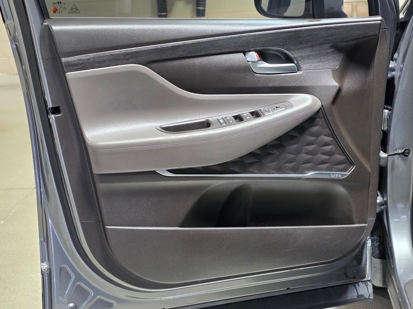 Used 2019 Machine Gray Hyundai SEL Plus image 16