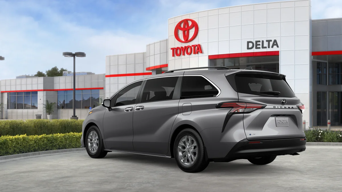 New 2026 Heavy Metal Toyota XLE image 32