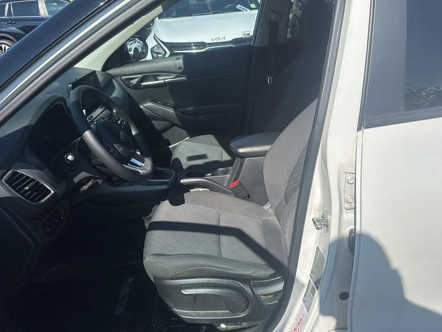 Used 2021 Snow White Pearl Kia LX image 11