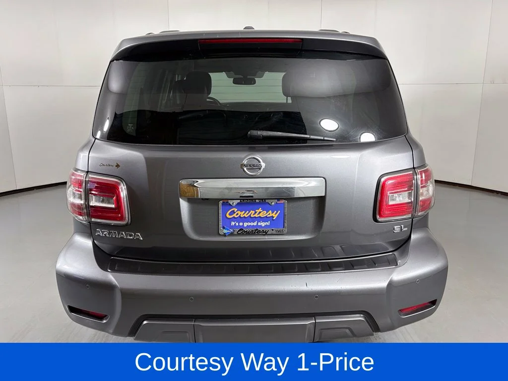 Used 2020 Gray Nissan SL image 9