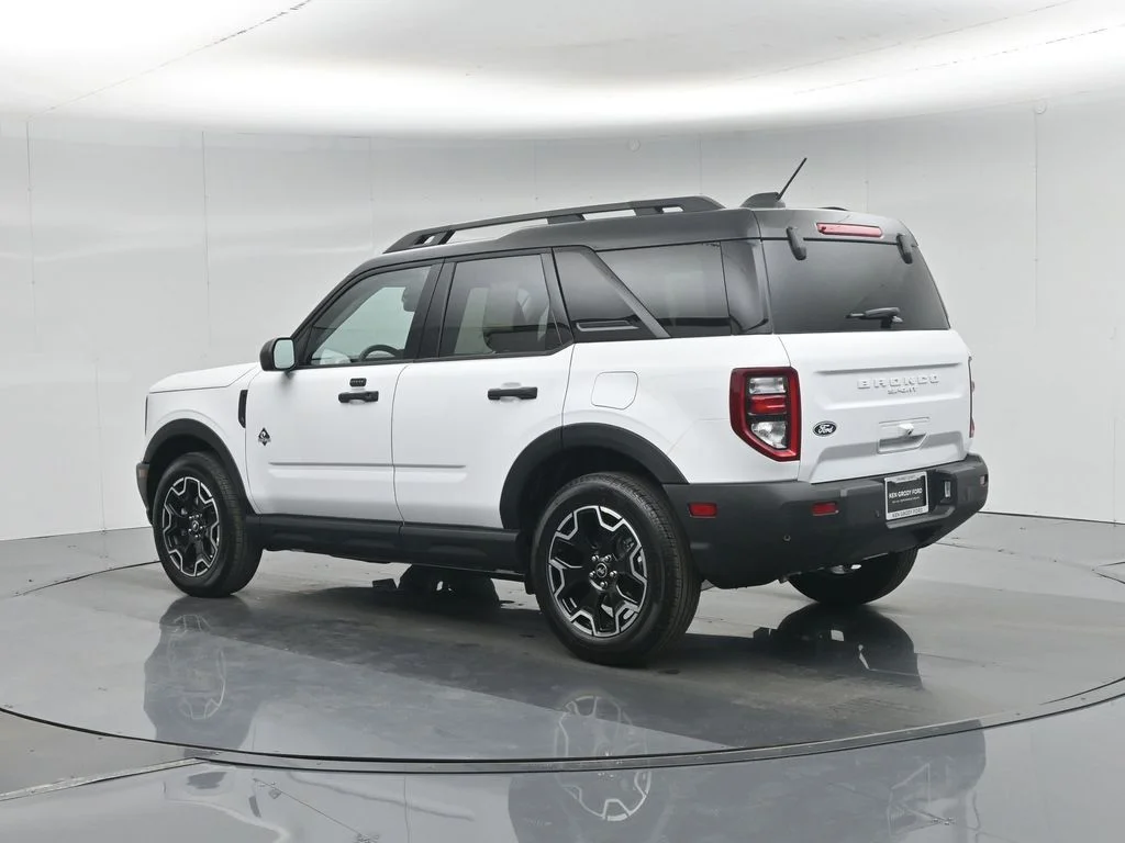 New 2026 Oxford White Ford Outer Banks image 24