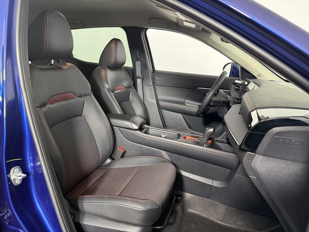 Used 2025 Deep Blue Pearl Nissan SR image 29