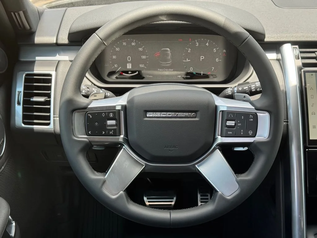 New 2026 Santorini Black Land Rover Gemini Edition image 22