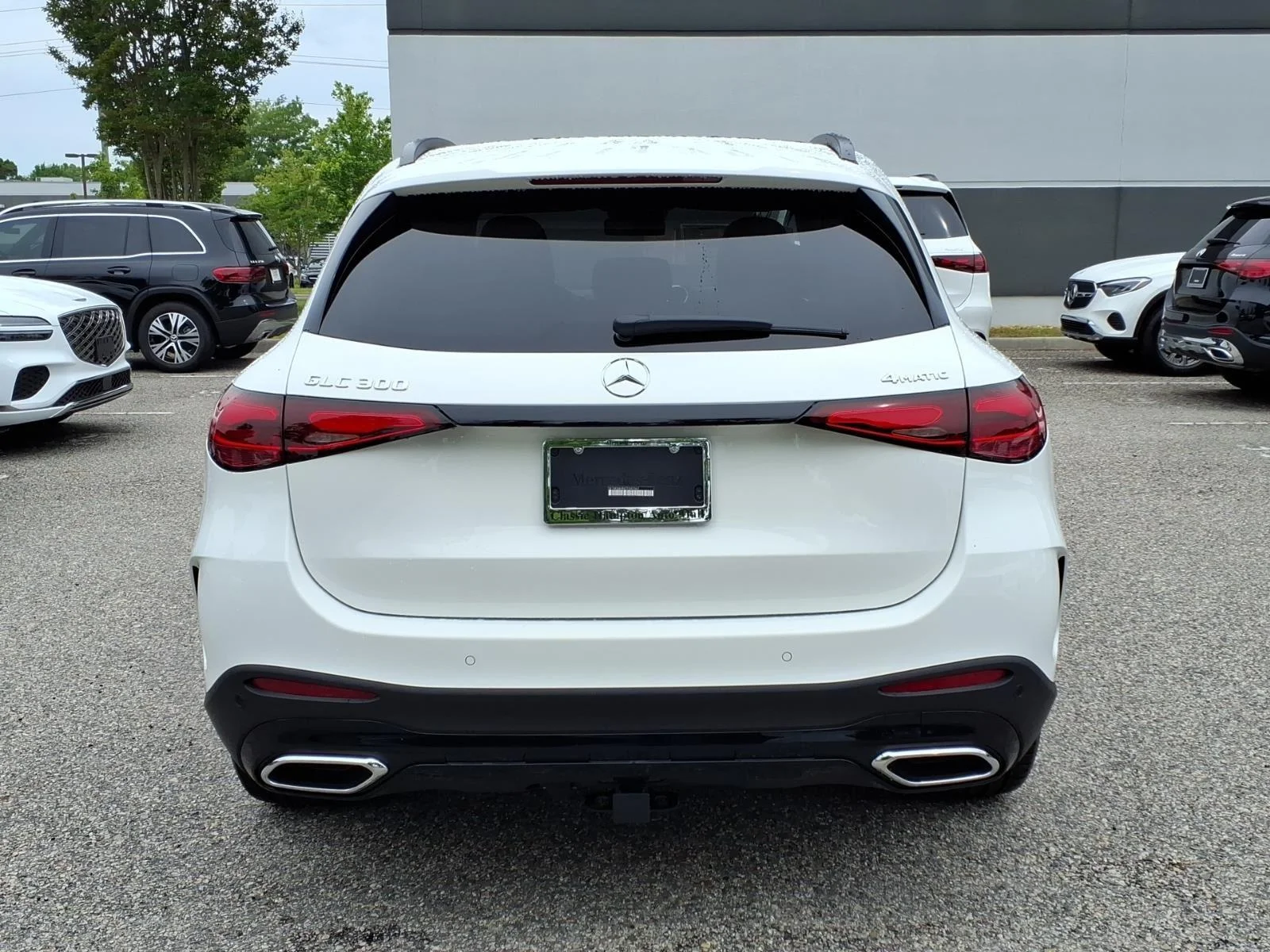 New 2026 WHITE Mercedes-Benz GLC 300 image 7
