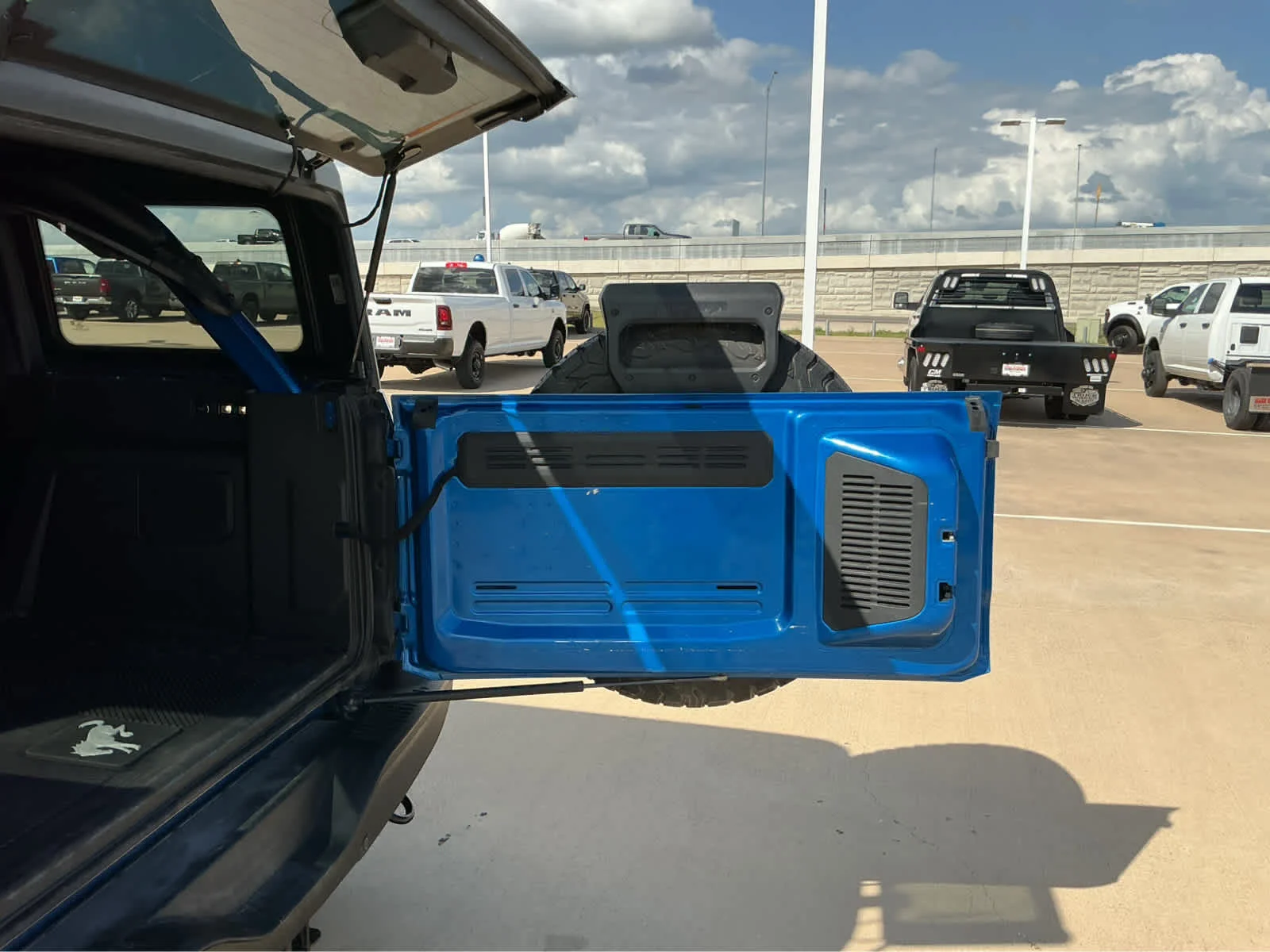 Used 2024 Velocity Blue Metallic Ford Raptor image 18