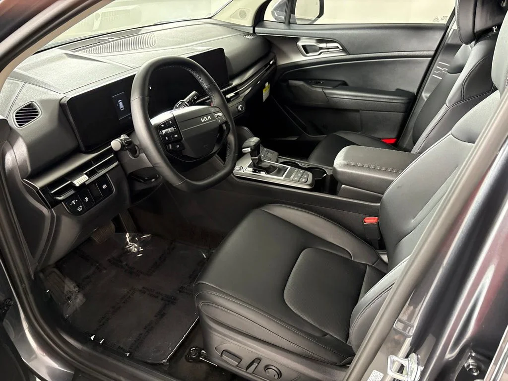 New 2026 Gravity Gray Kia EX image 25