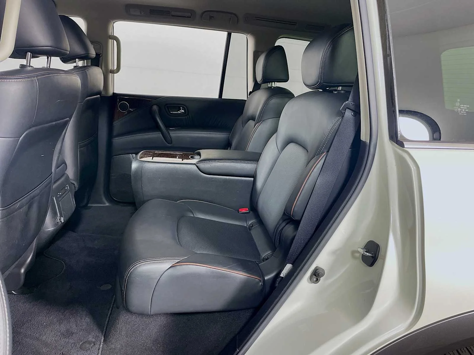 Used 2019 Pearl White Tricoat Nissan SL image 24
