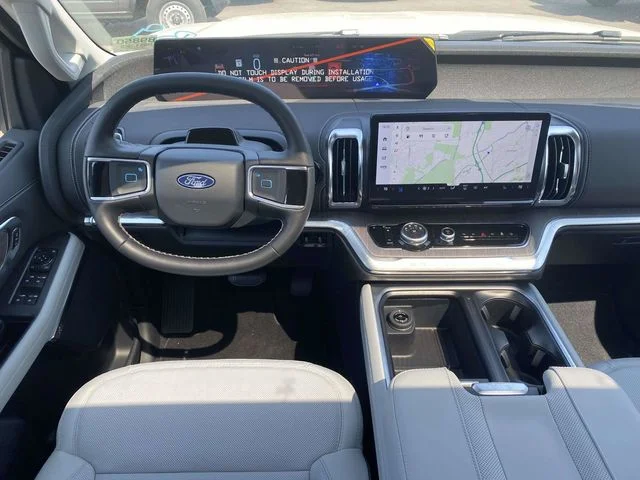 New 2026 Star White Metallic Tri-Coat Ford Platinum image 11